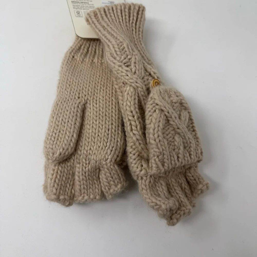 CALIA by Carrie Underwood Tan Cable Knit Mittens Gloves NWT One Size